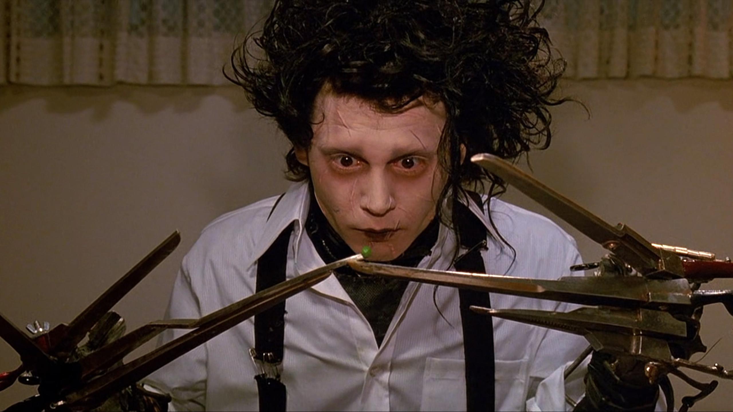 Johnny Depp protagonizó la película "Edward Scissorhands", que estrenó en 1990.