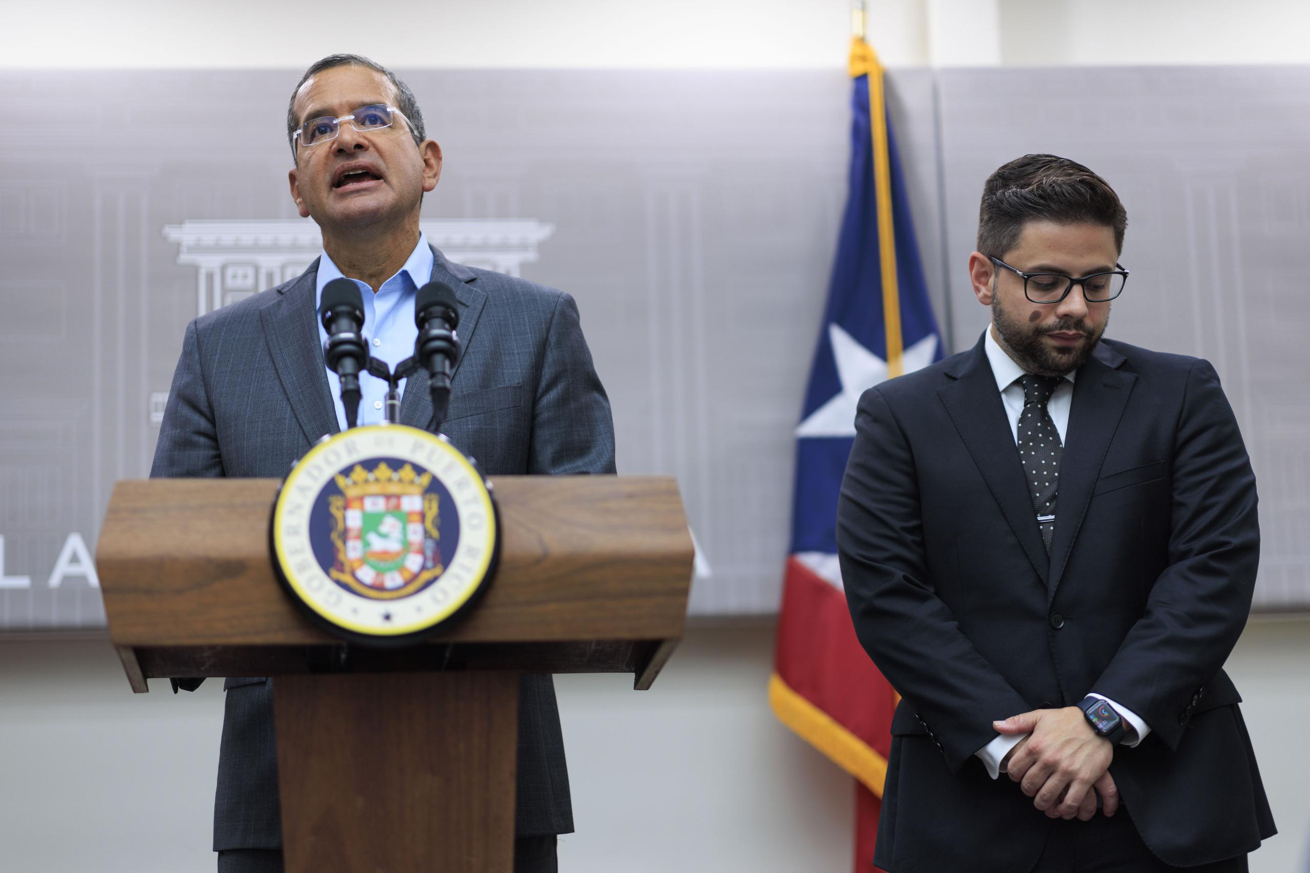 El gobernador de Puerto Rico, Pedro R. Pierluisi, y el secretario del Departamento de Hacienda, Francisco Parés Alicea, hablan de los cambios al sistema contributivo del país.