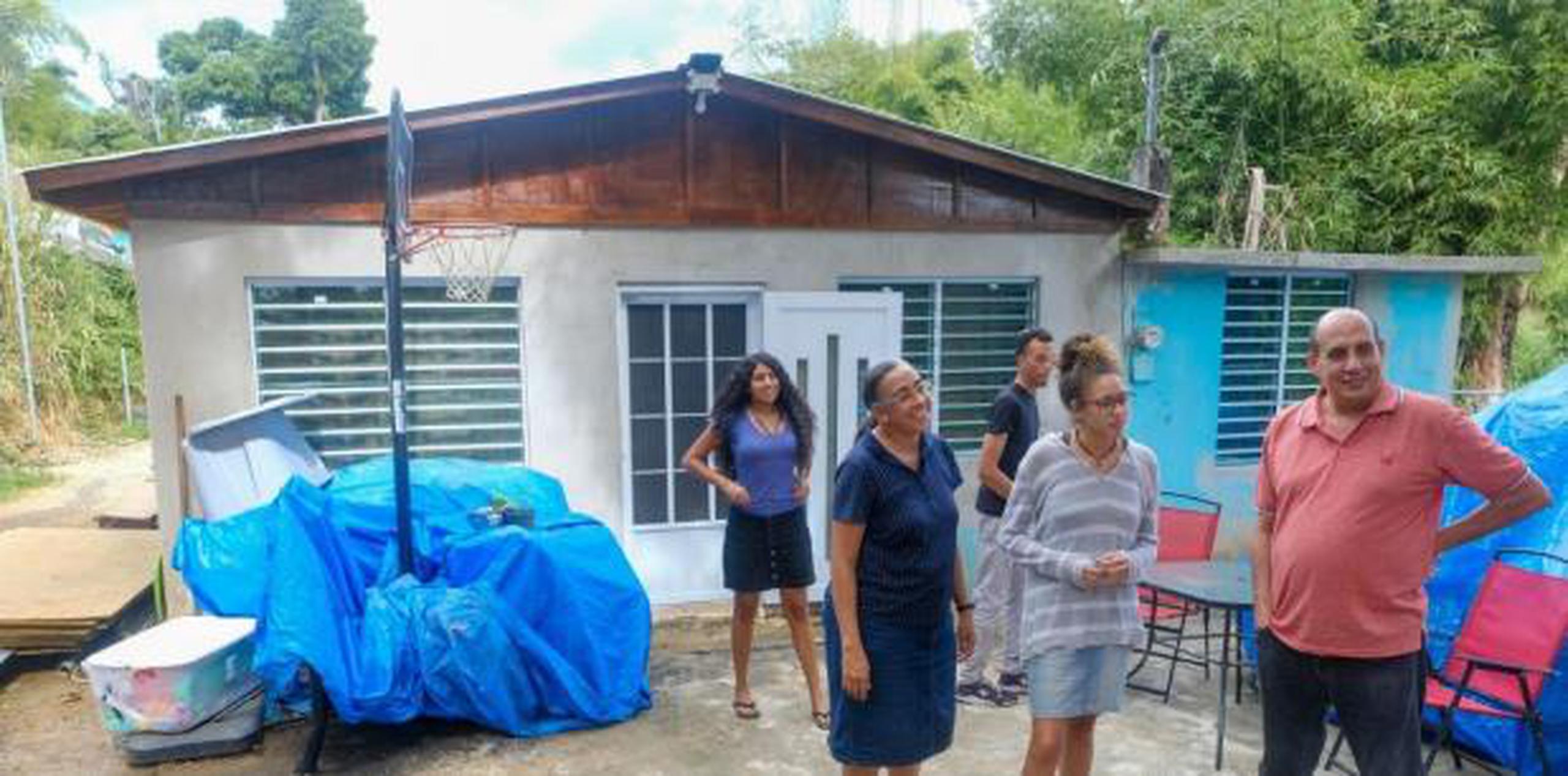 Atrás quedan los interminables días del refugio en el Centro Comunal, en el sector La Hormiga, a donde la familia llegó para guarecerse la noche del temporal. (gerald.lopez@gfrmedia.com)