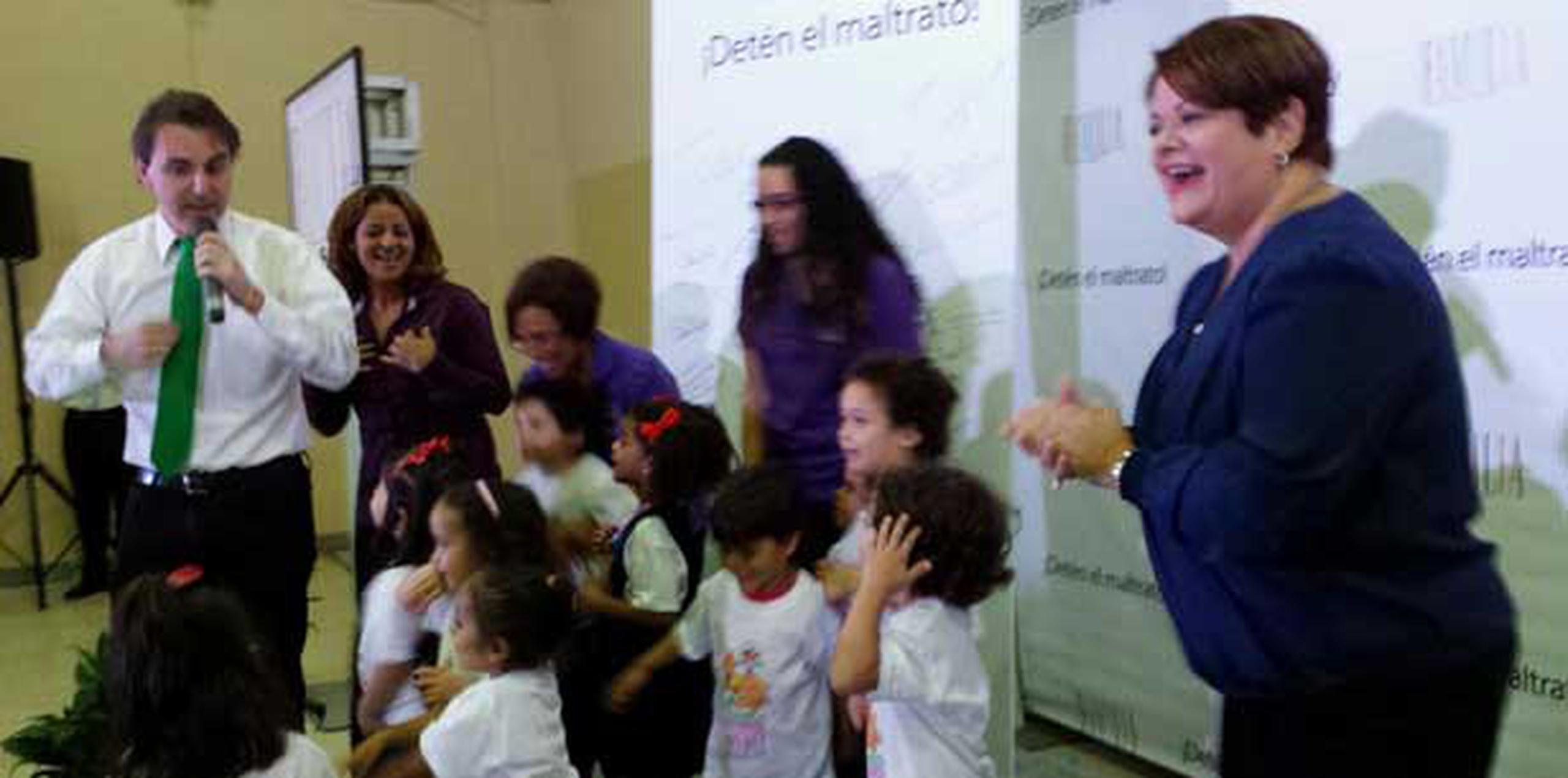 El músico Víctor Rivera, creador del programa infantil Atención, Atención es uno de los  recursos que se unirá a la campaña. (frances.rosario@gfrmedia.com)