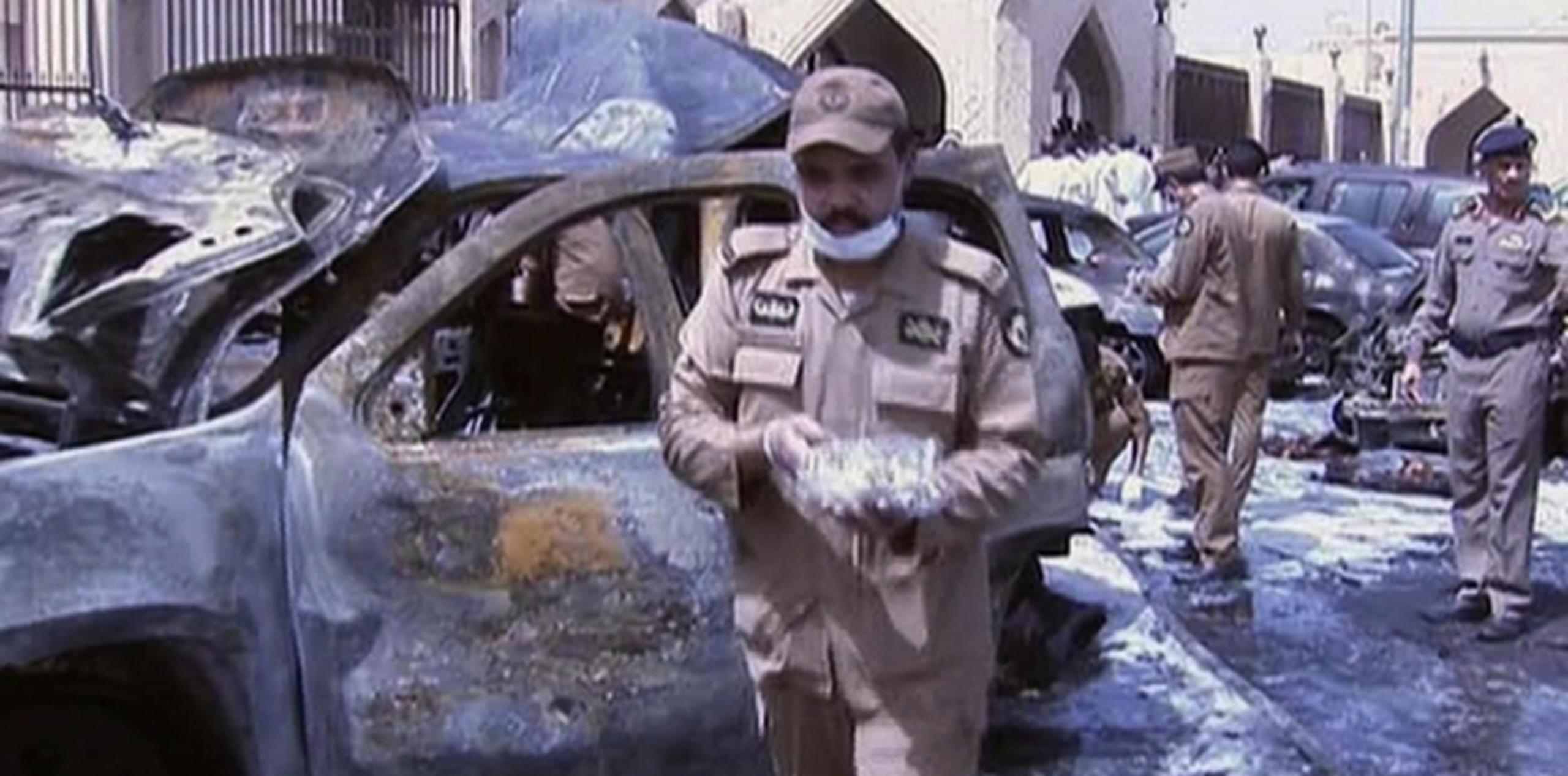 El más reciente  bombazo atribuído al EI ocurrió en Arabia Saudita. (AP)