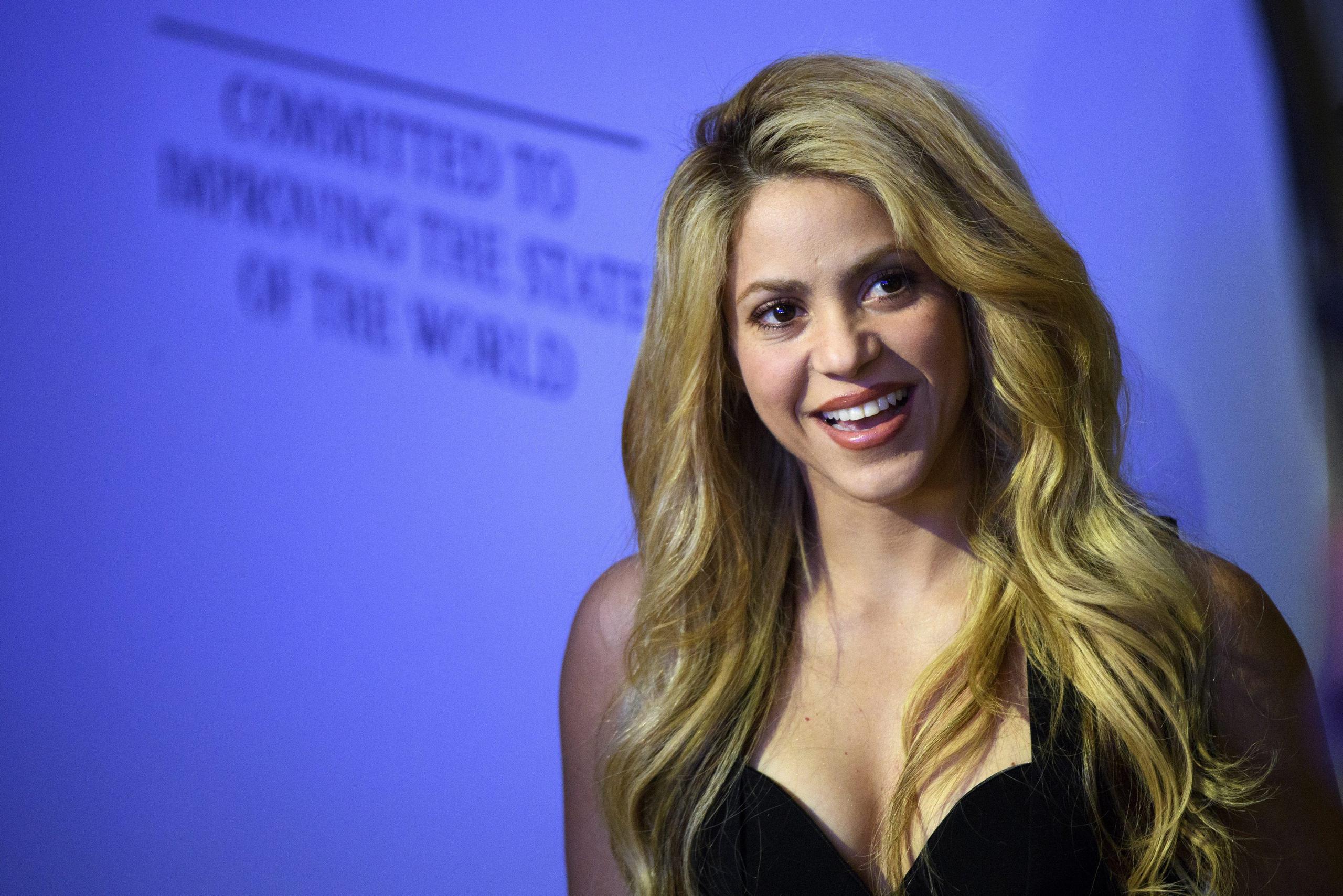 Shakira luce tranquila durante un partido de béisbol de su hijo, luego de tener una racha de buenas noticias en su vida íntima y profesional.