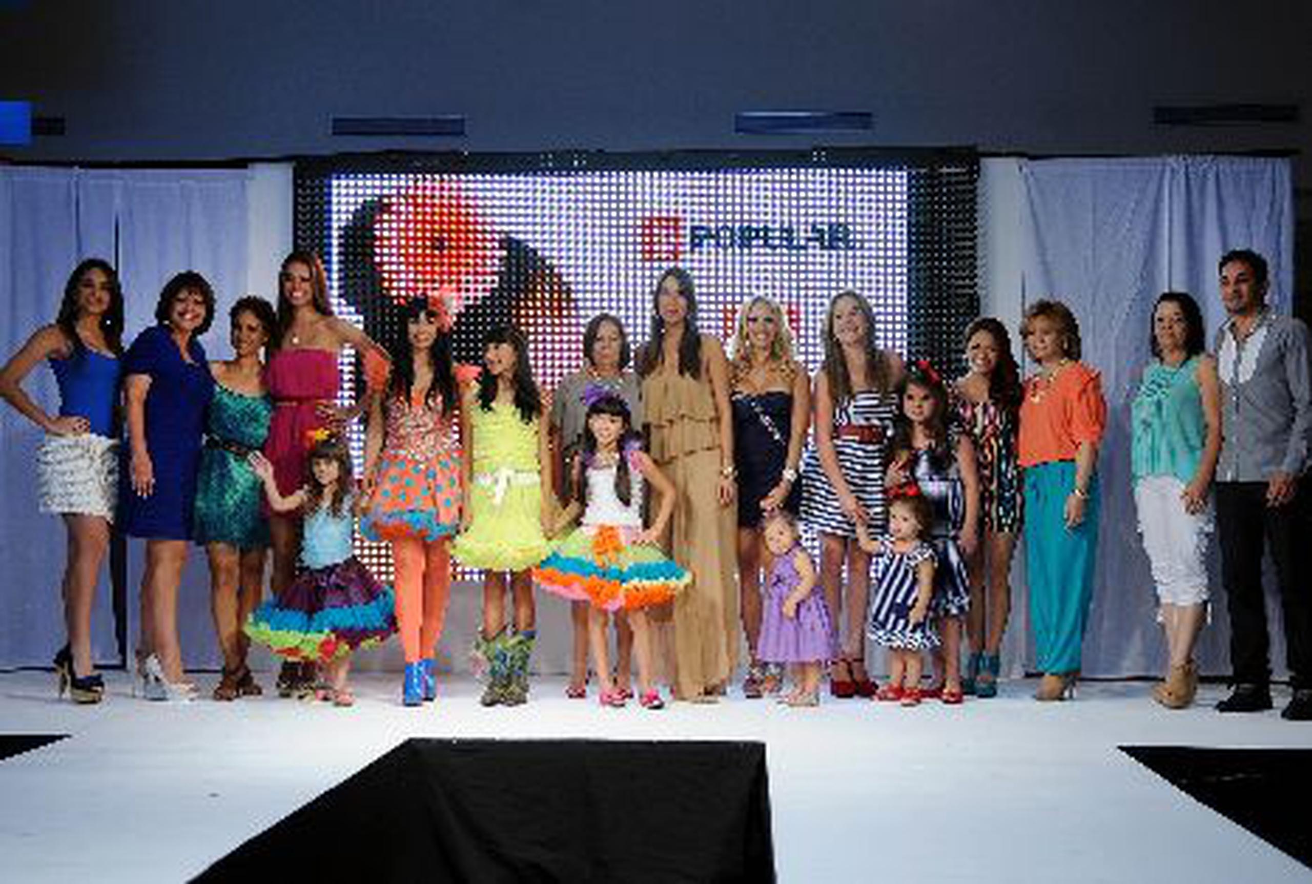 Madres reales con las reinas de sus corazones Primera Hora