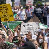 Protestantes contra el fallo del aborto obstaculizan la calle de entrada al Supremo de Estados Unidos
