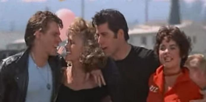 Channing saltó a la fama por su interpretación de la joven "Betty Rizzo" en la película "Grease" en 1978 junto a John Travolta y Olivia Newton-John. (Youtube)