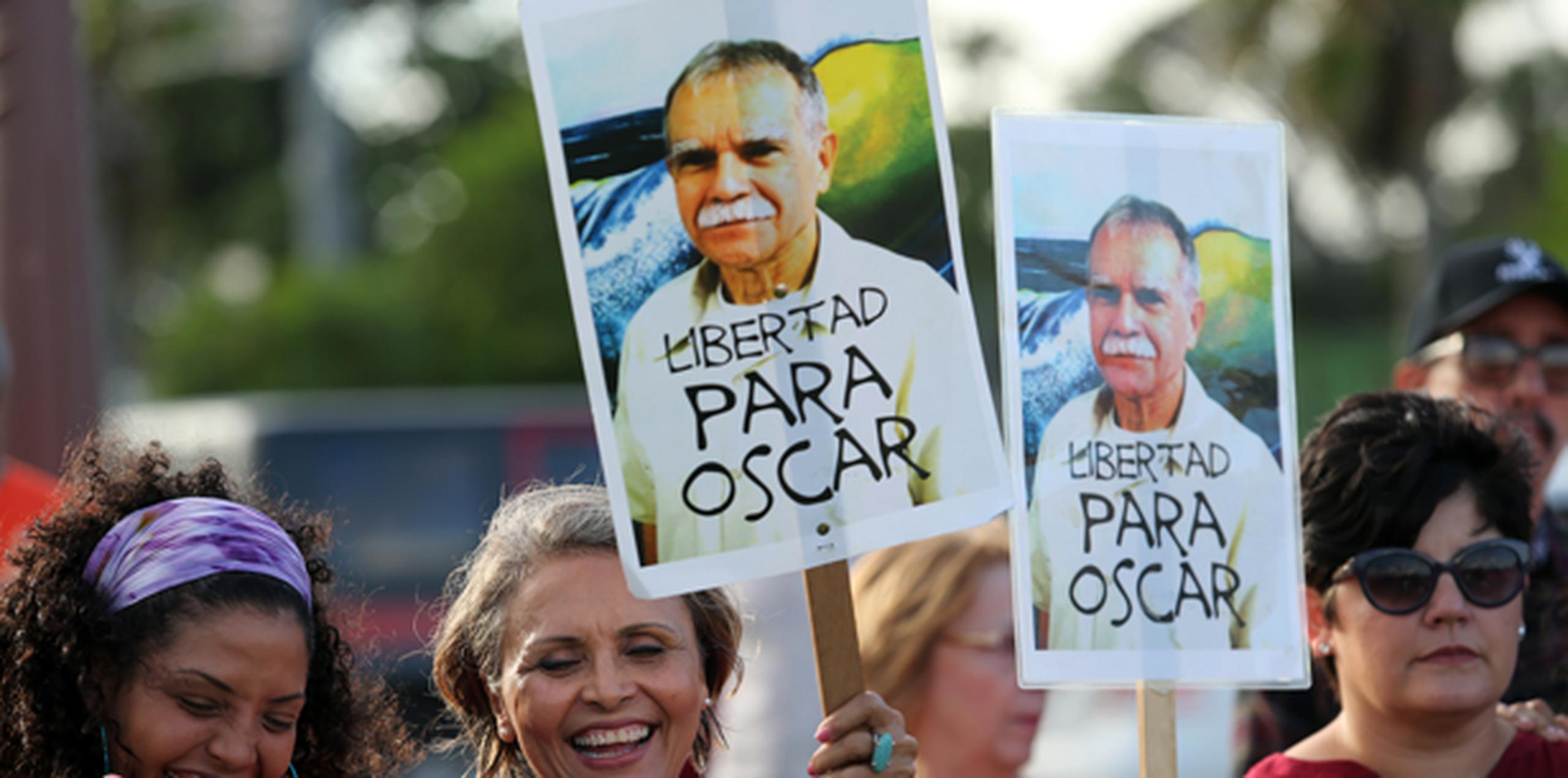 Oscar López Rivera lleva 34 años cumpliendo una sentencia por conspiración sediciosa por su lucha por la independencia de Puerto Rico. (juan.martinez@gfrmedia.com)