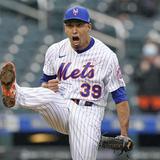 Edwin Díaz está lanzando llamas con los Mets