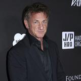 Sean Penn y DiCaprio cruzan elogios en gala benéfica