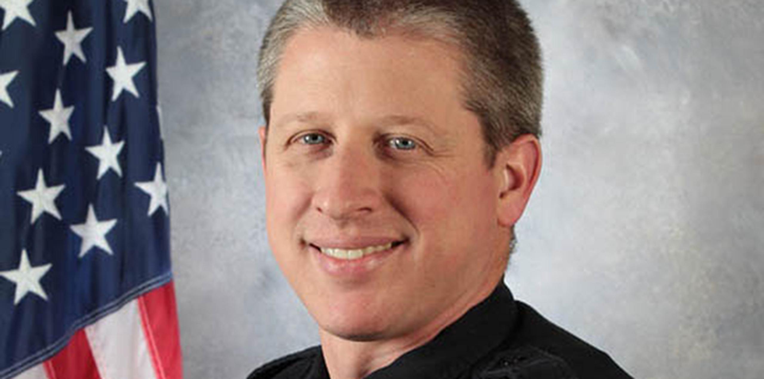El departamento de policía del campus de Colorado Springs identificó al agente caído como Garrett Swasey, de 44 años y con seis de experiencia en el cargo. Además lideraba la iglesia Hope Chapel, en el norte de Colorado Springs. (University of Colorado at Colorado Springs via AP)
