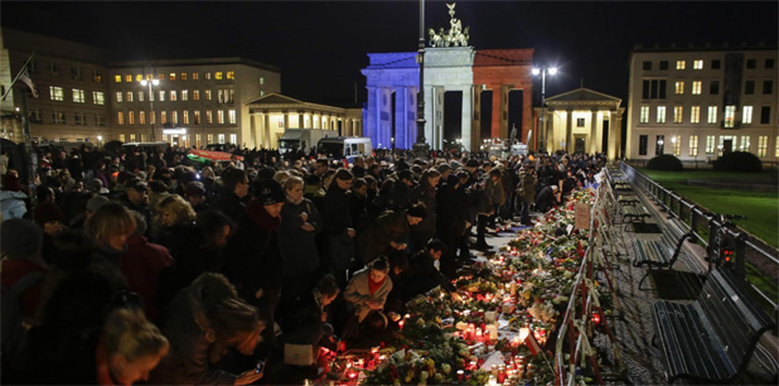 En los atentados de París del pasado 13 de noviembre murieron 130 personas. (AP)