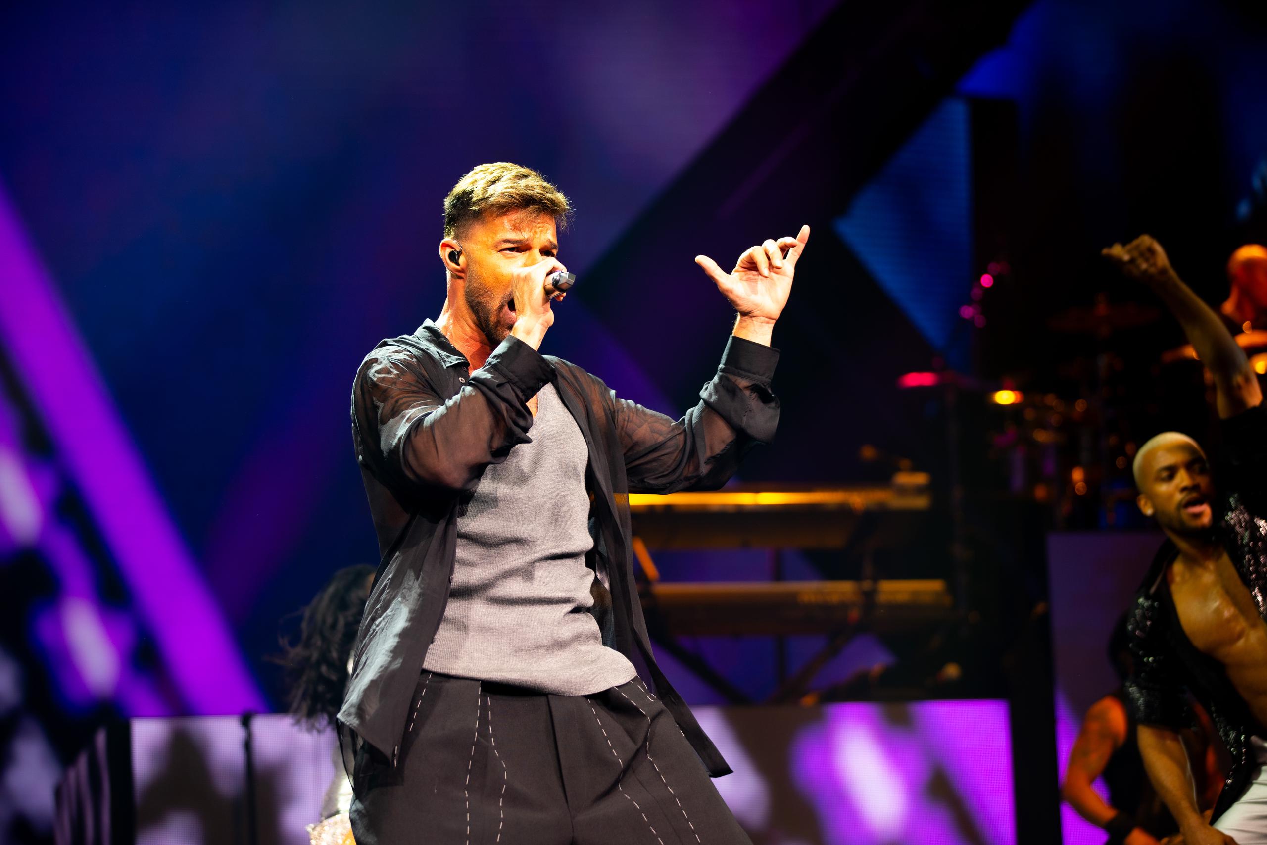 Ricky Martin se unió a Enrique Iglesias y Pitbull para dar la gira de conciertos "The Trilogy" por varias ciudades en Estados Unidos y Canadá.