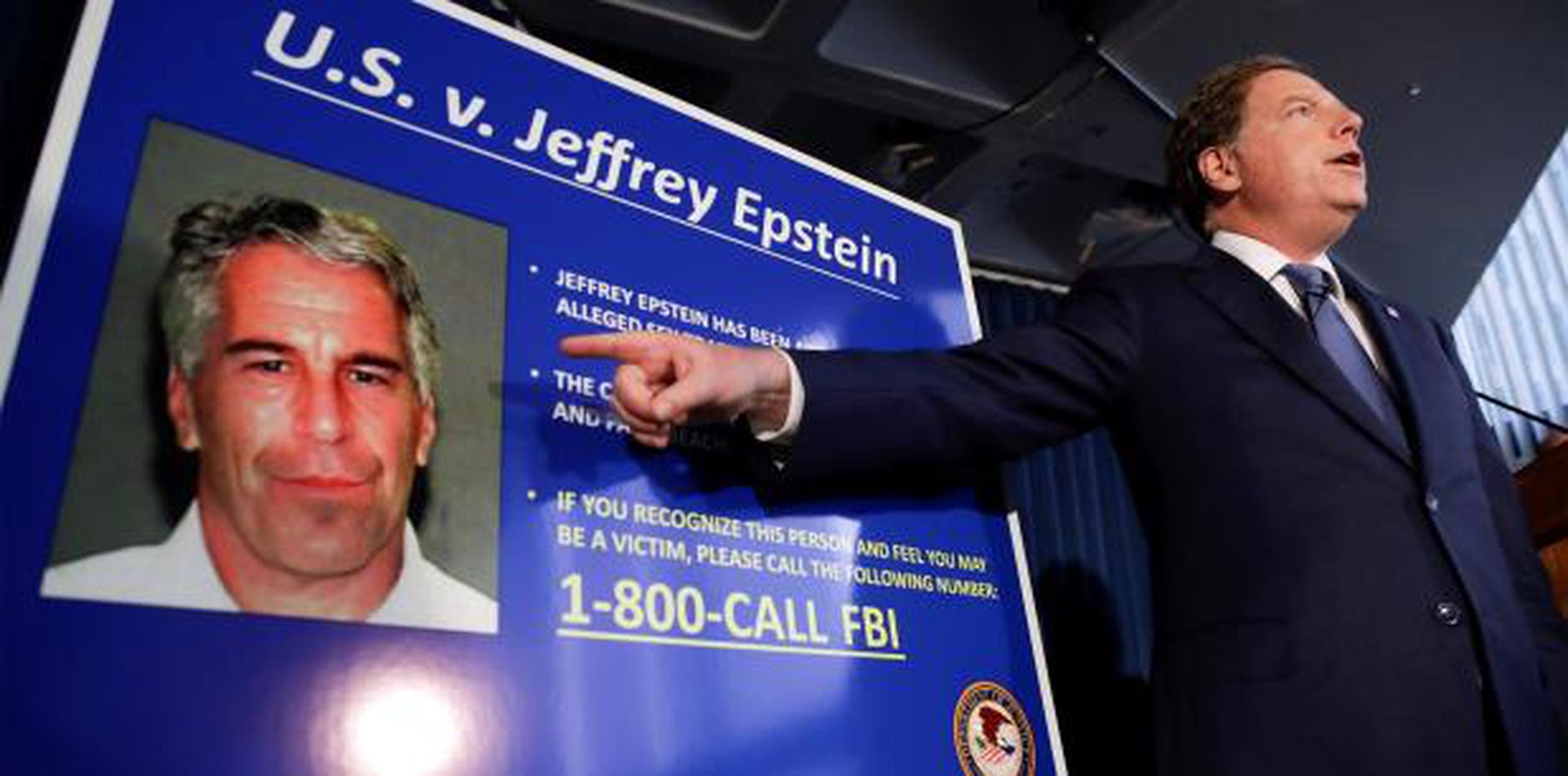 Epstein está acusado de abuso sexual de niñas, algunas incluso de 14 años. Se ha declarado inocente de los cargos. (AP)

