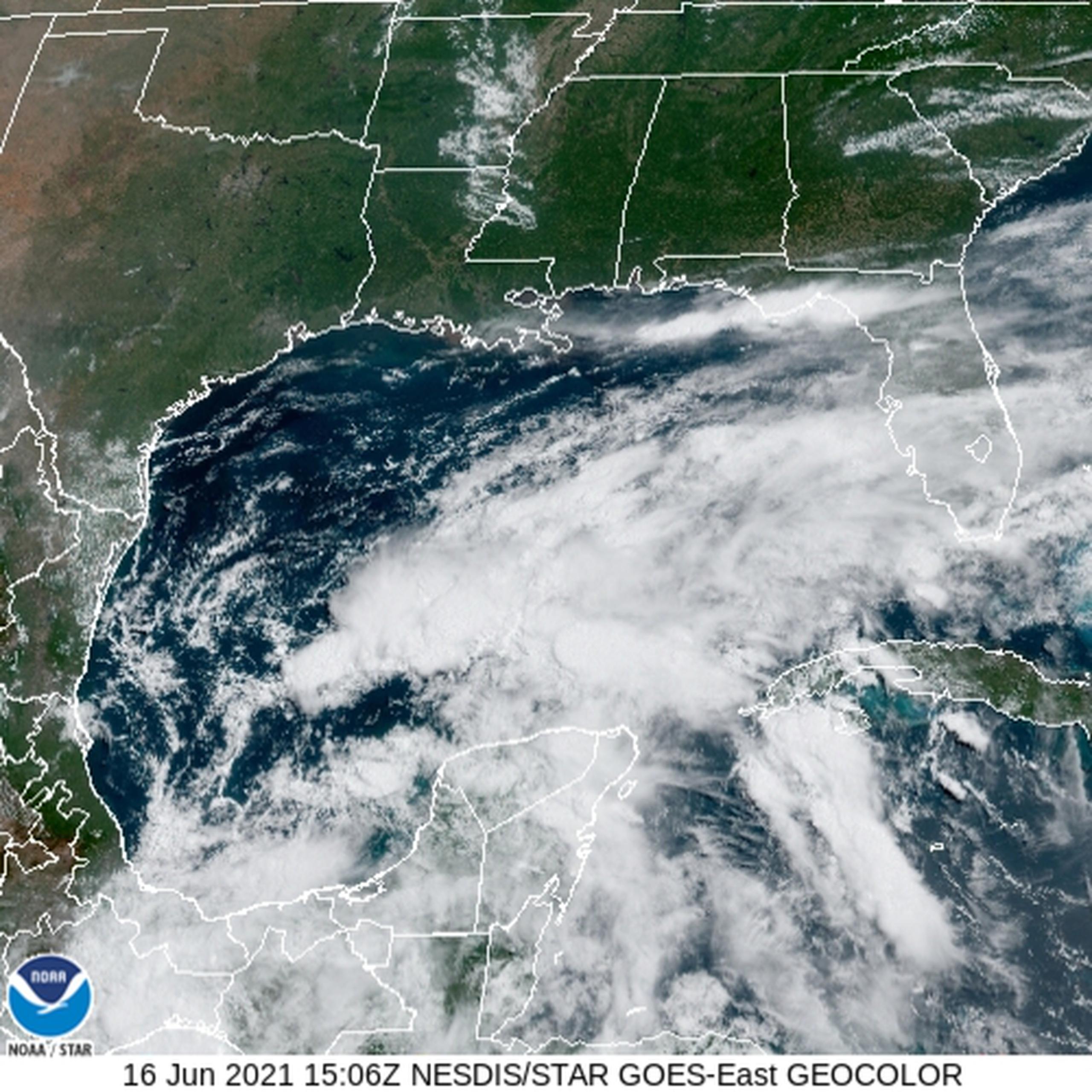 Baja presión en el Golfo de México. (NOAA)