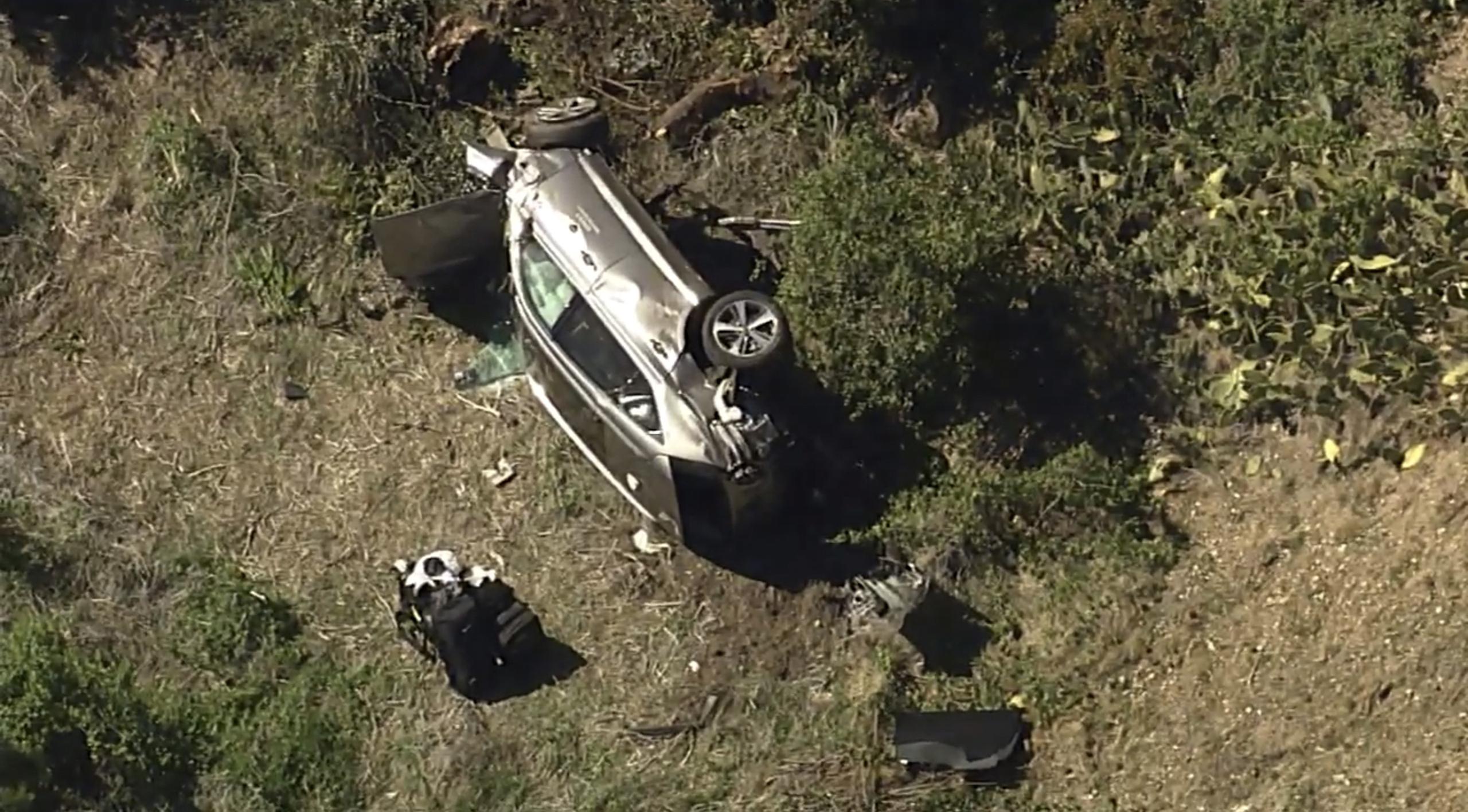 Imagen del vehículo de Tiger Woods accidentando en un condado de Los Ángeles.