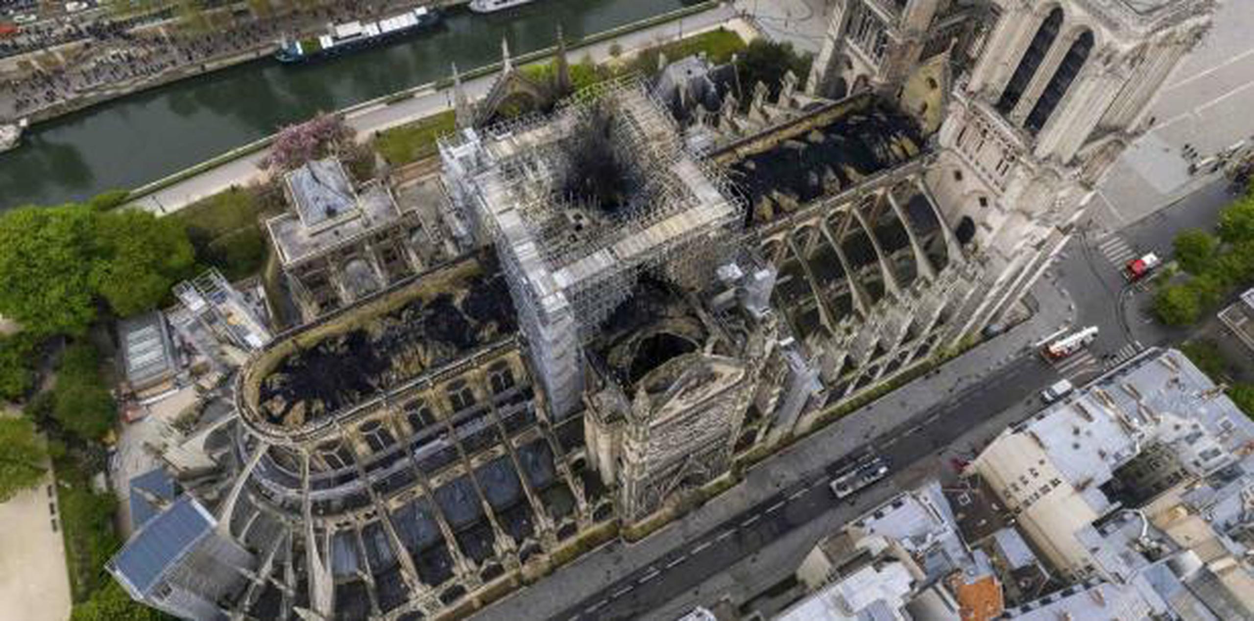 Los acuerdos para la recuperación de Notre Dame siguen a meses de demoras que dejaron a las autoridades dependiendo de pequeñas donaciones caritativas. (Archivo)