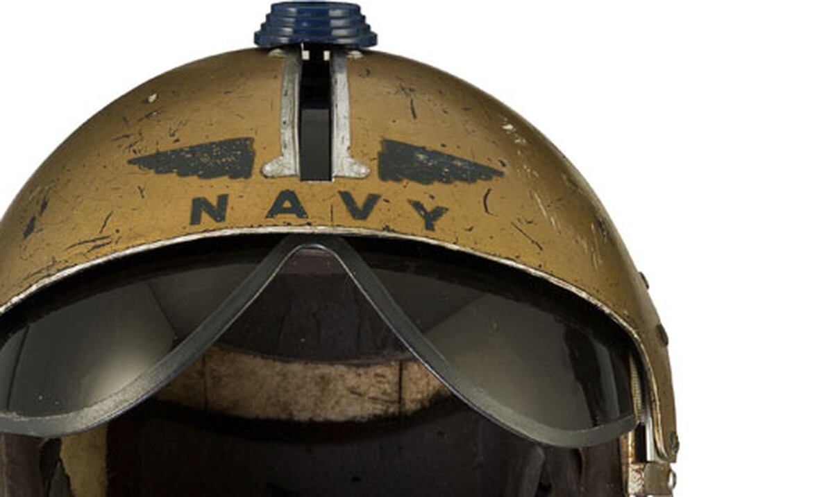 Subasta de objetos de Armstrong recauda 7.5 millones - Primera Hora