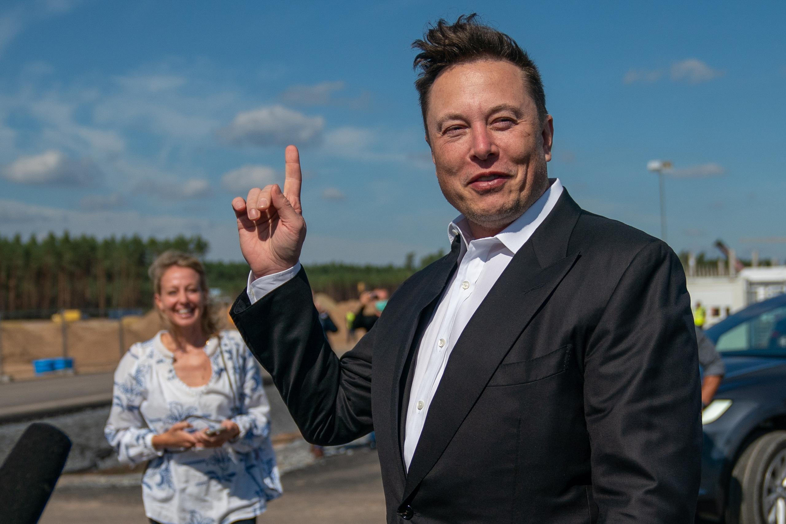 El empresario Elon Musk es el creador del automóvil eléctrico Tesla. (EFE/EPA/Alexander Becher)
