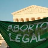 Supremo estadounidense considera permitir abortos de emergencia en estados con prohibición 