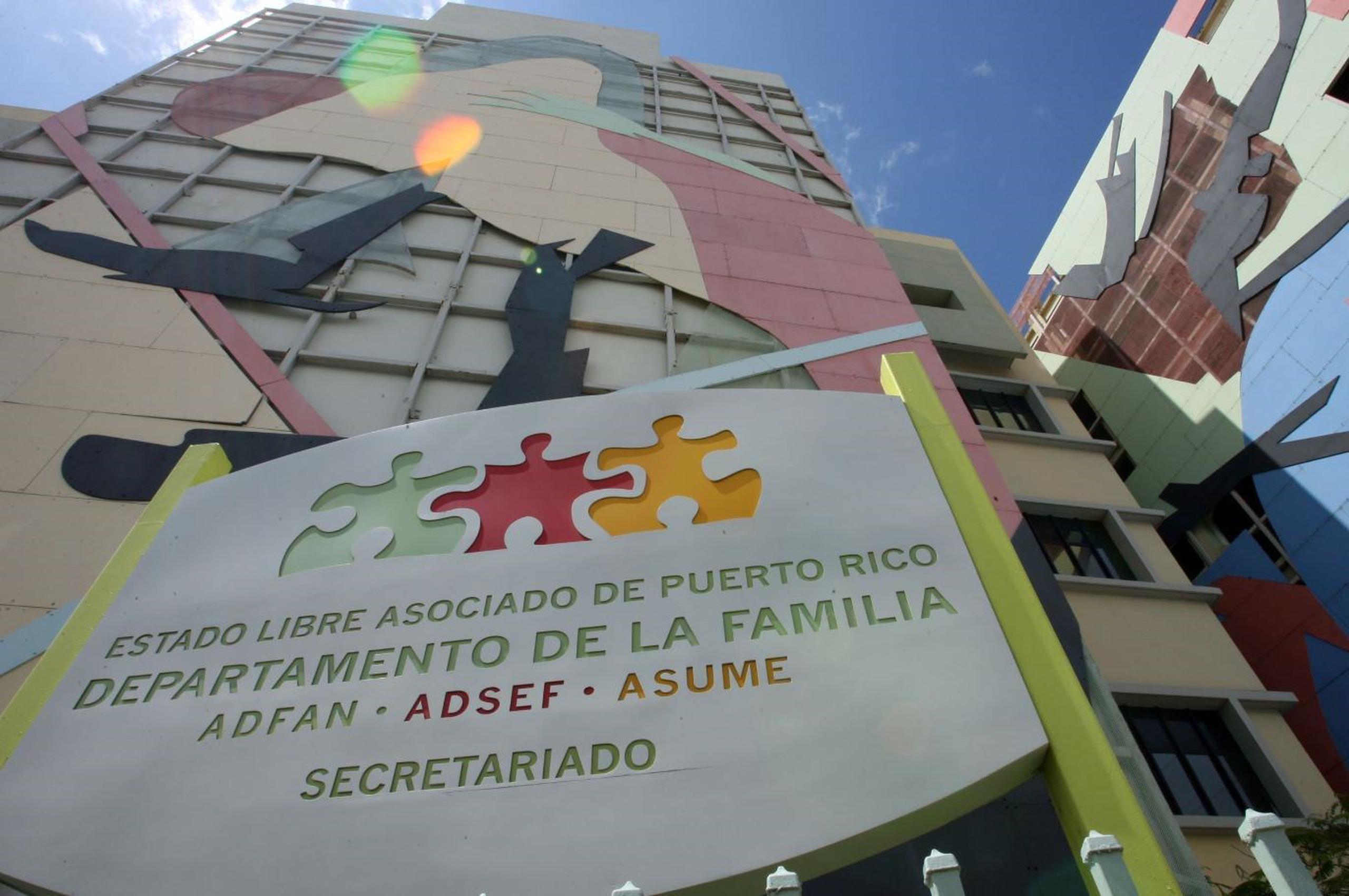 La División de Delitos Sexuales y Maltrato a Menores del área de Aibonito, junto al Departamento de la Familia, investiga los hechos. (GFR Media)