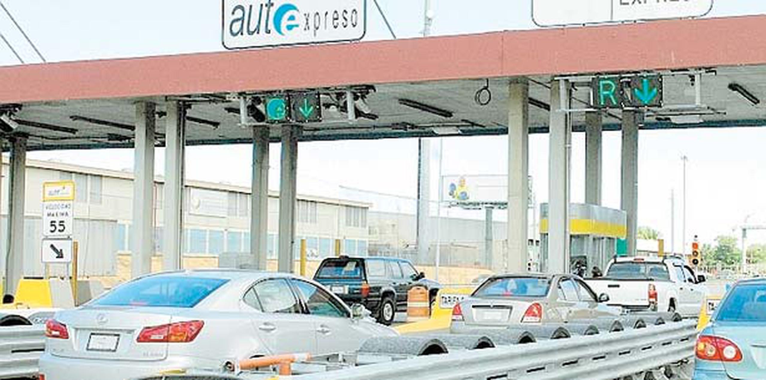 El representante Ramón Luis Cruz Burgos opinó que 3,900 recursos de revisión adjudicados a favor del conductor evidencian demasiados errores en el sistema AutoExpreso. (Archivo)