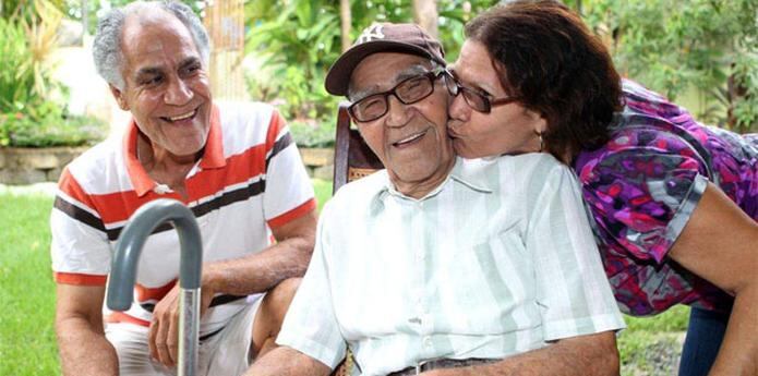 A pesar de la edad, don Millo solo padece de sordera y su estado de salud es tal que a  los 101 años, superó una operación al que fue sometido para colocarle un marcapasos. (gabriel.lopez@gfrmedia.com)