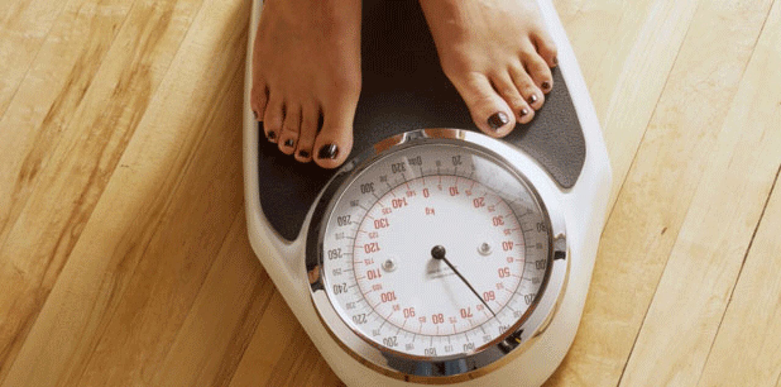 El diagnóstico para las pacientes con cáncer de mama que son obesas suele ser peor que para el de las mujeres que tienen un peso normal. (Archivo)