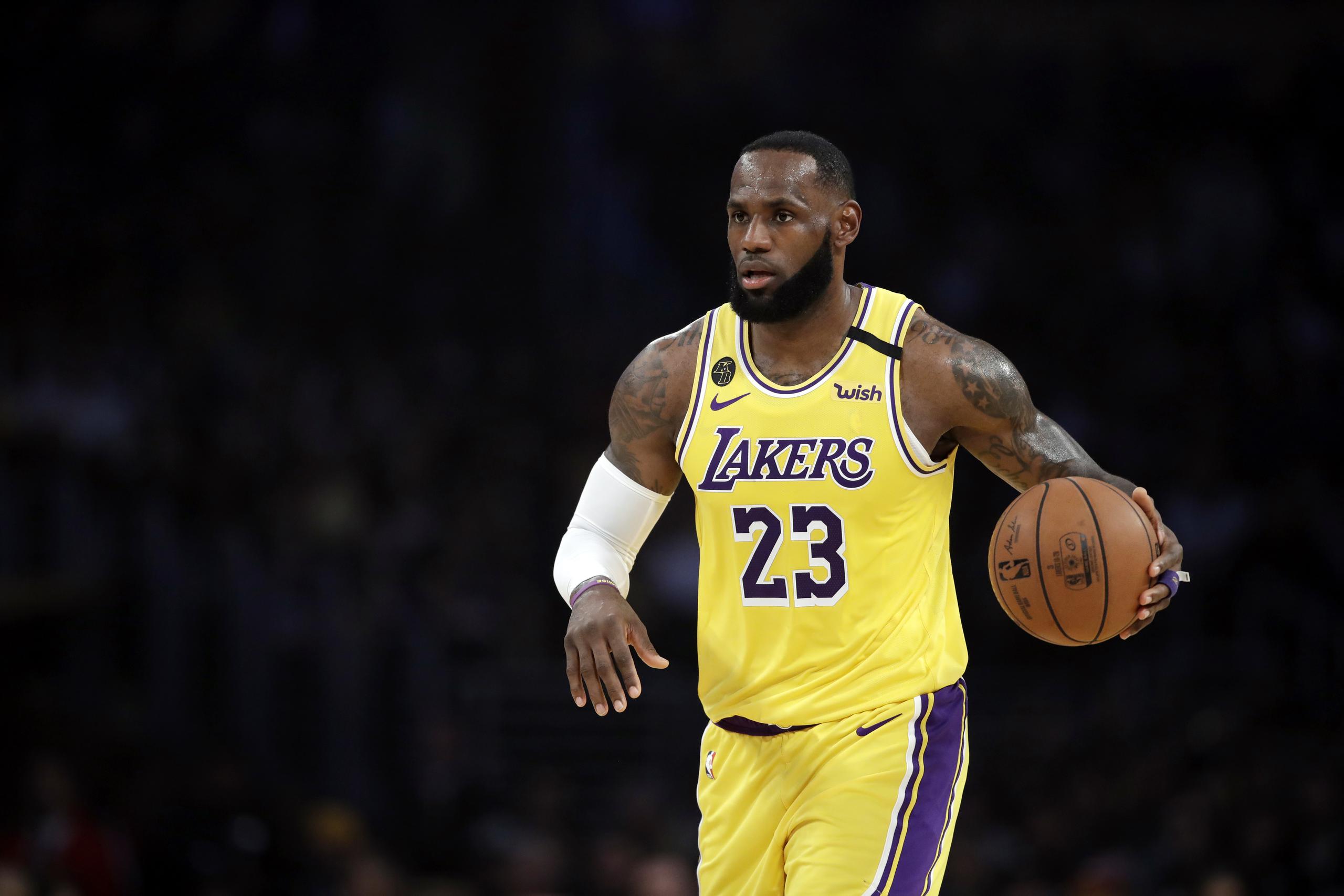 LeBron James está en su segunda temporada con los Lakers de Los Ángeles.