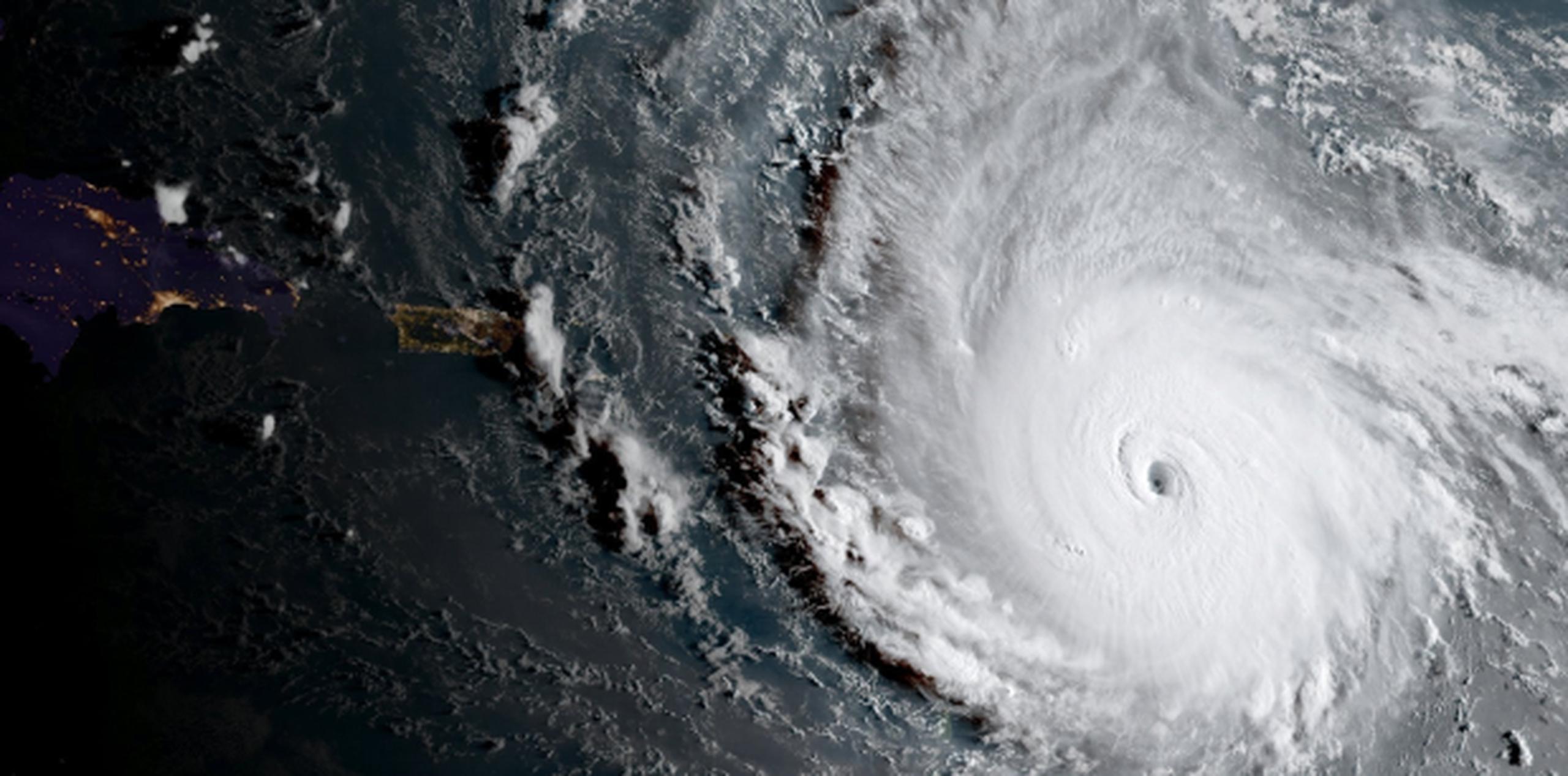 El huracán Irma a su paso sobre varias de las Antillas Menores. (EFE/Noaa Handout)