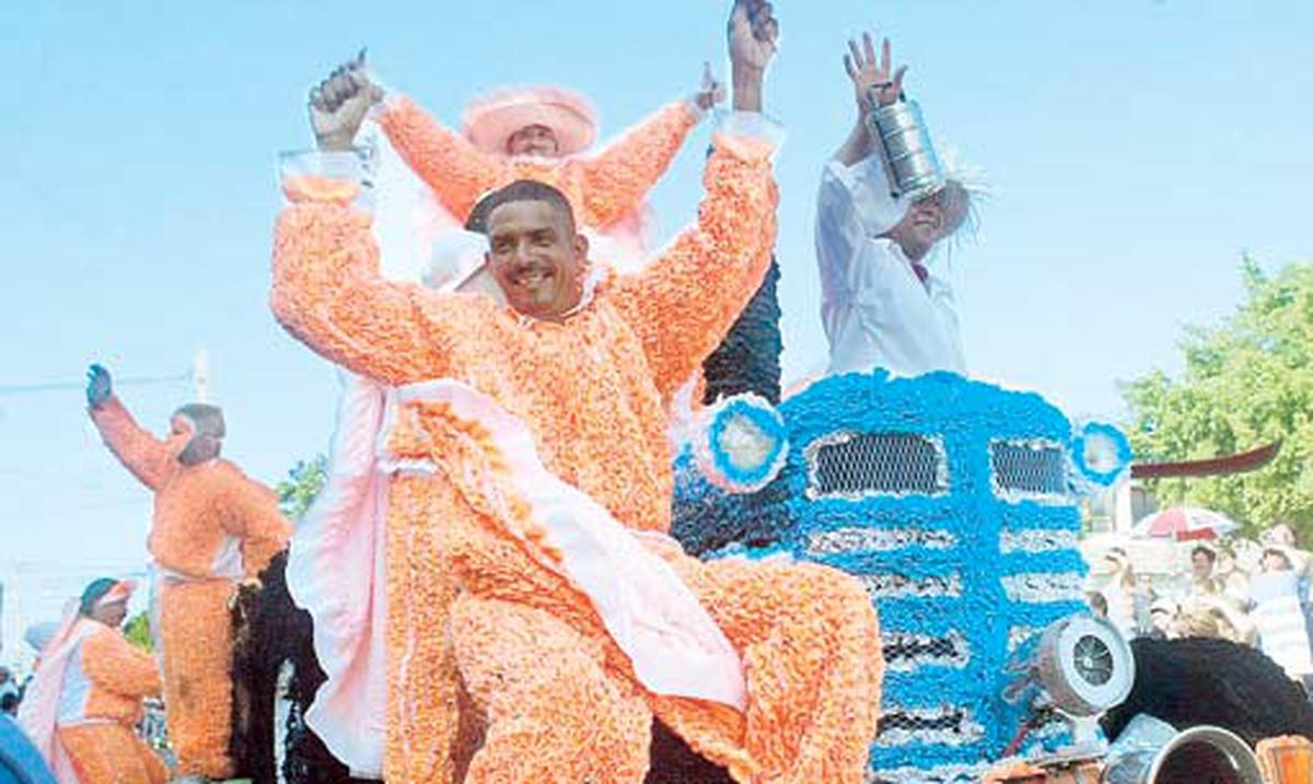 Por ahí vienen las máscaras de Hatillo Primera Hora