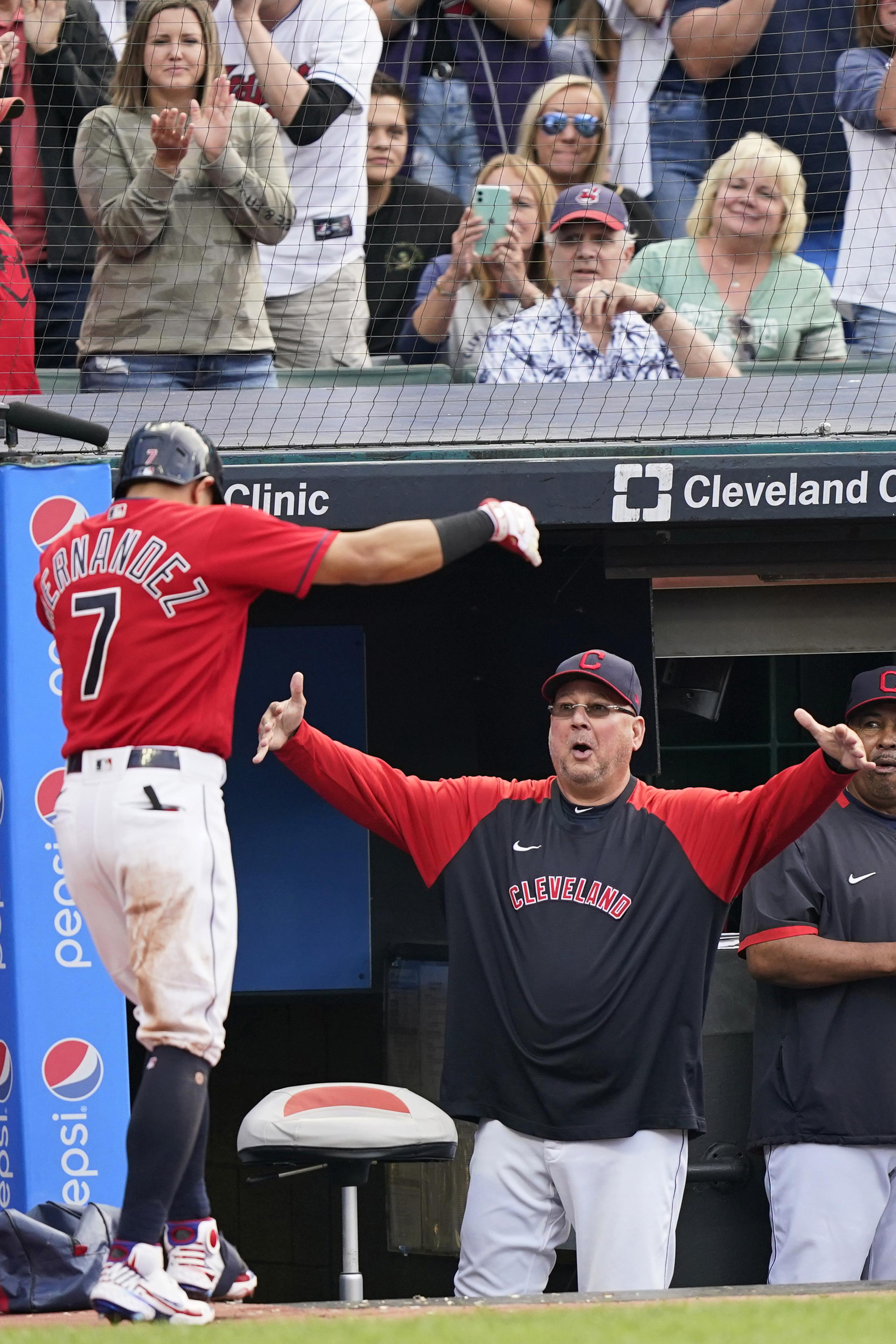 El dirigente de los Indians de Cleveland, Terry Francona, también perdió partidos la temporada pasada debido a problemas de salud.