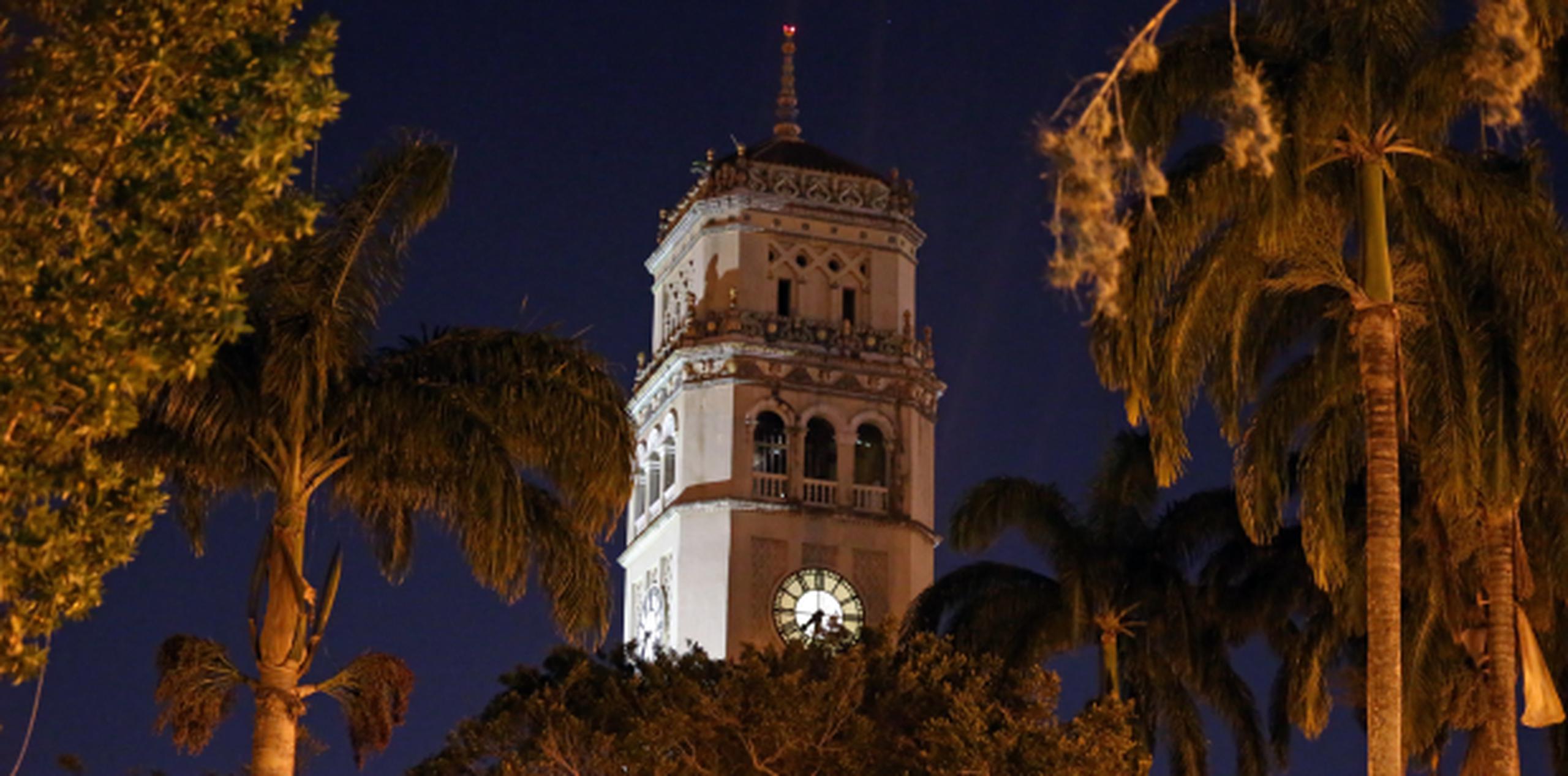 Torre de la UPR en Río Piedras. (Archivo)