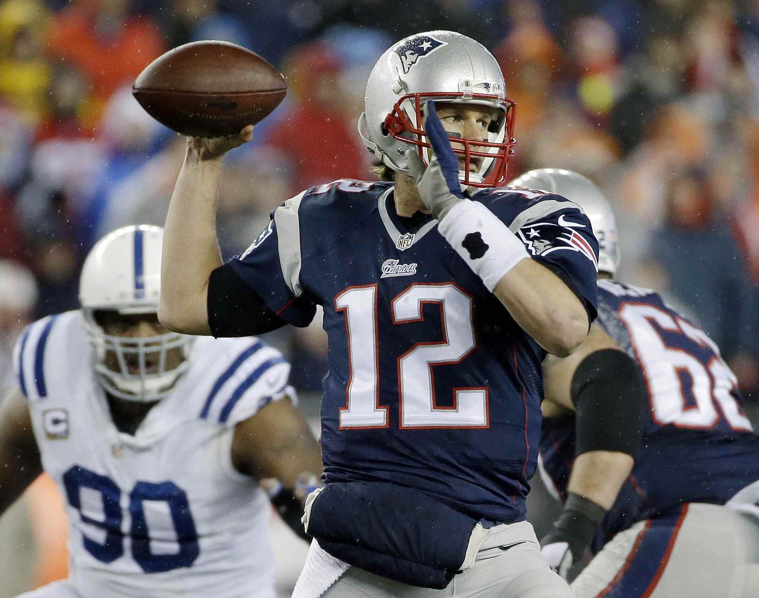 El quarterback de los Patriots Tom Brady dijo que la investigación no le preocupa en lo absoluto. (AP)
