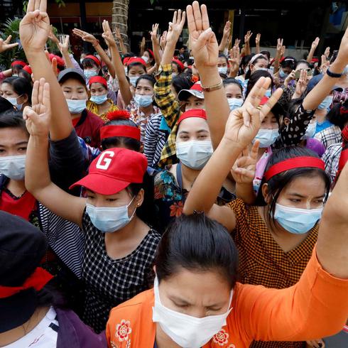 Las protestas se intensifican en Myanmar