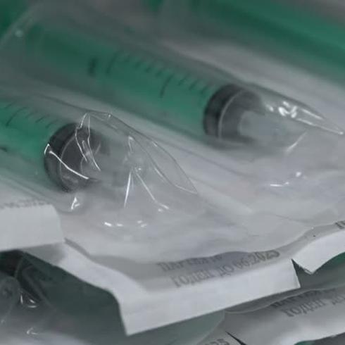 Rusia afirma que su vacuna anticovid-19 es eficaz en un 92%