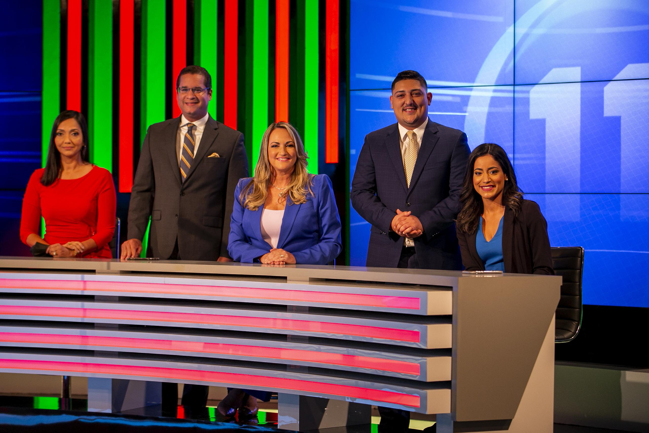 Nuria Sebazco, Ricardo Currás, Deborah Martorell, Luis Joel Aymat y Luisa Benitez el 6 de julio de 2021, cuando el canal presentó a los periodistas de Las Noticias.