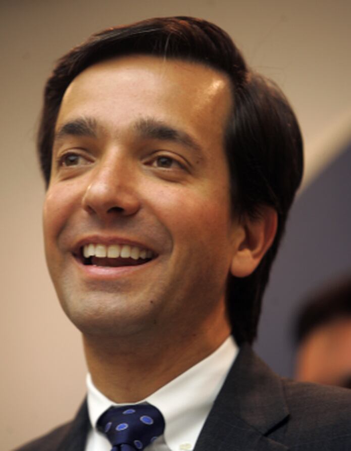 Fuera del hospital Luis Fortuño Primera Hora