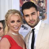 Esposo de Britney Spears exige manutención conyugal y pago de abogados