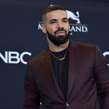 Drake sorprende a fanática con $100 mil dólares por terminar su quimioterapia