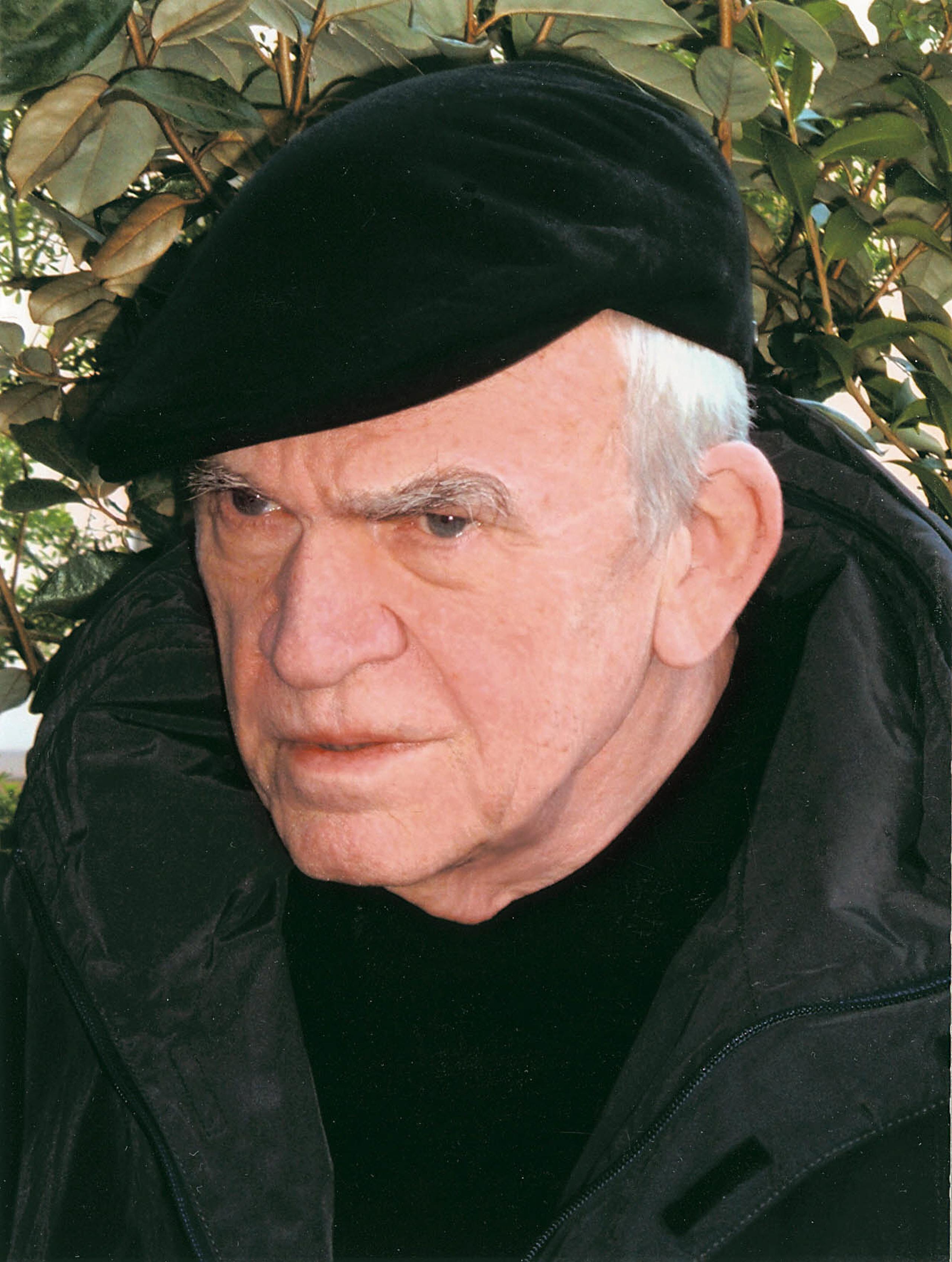 Imagen de 2005 del escritor checo Milan Kundera.