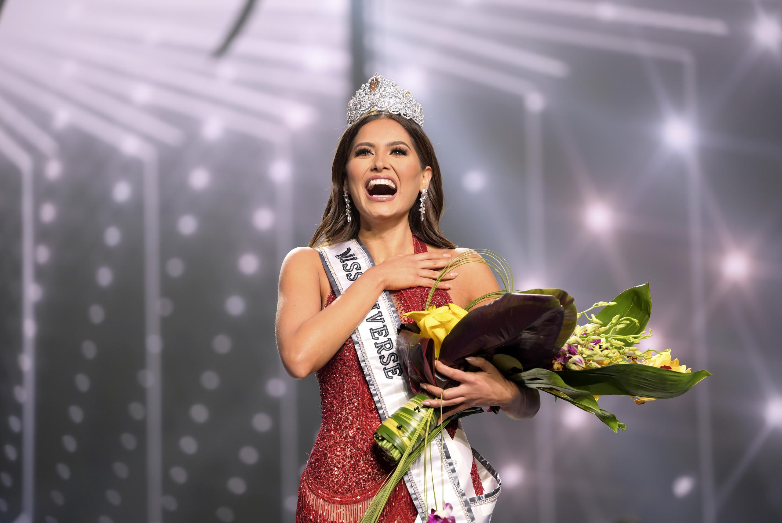Andrea Meza es la tercera mexicana en coronarse Miss Universe, esto en el año 2020.