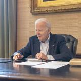 Joe Biden aparece en video tras dar positivo a COVID-19