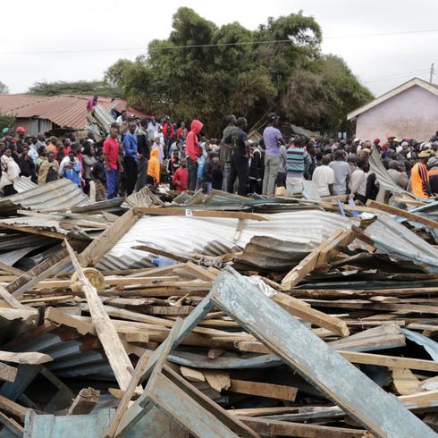 Estremece la tragedia de la escuela que se derrumbó en Kenia