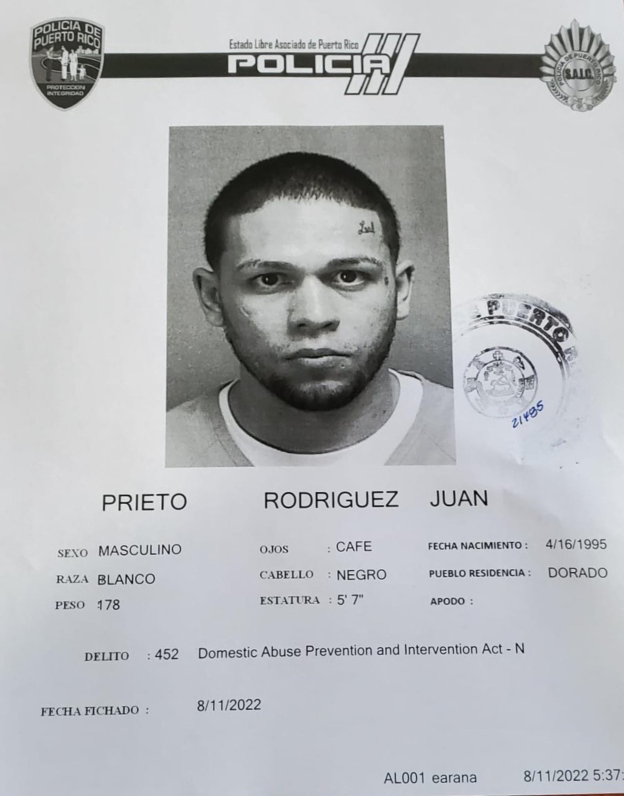 El recluso Juan Prieto Rodríguez fue acusado por violar una orden de protección desde la prisión.