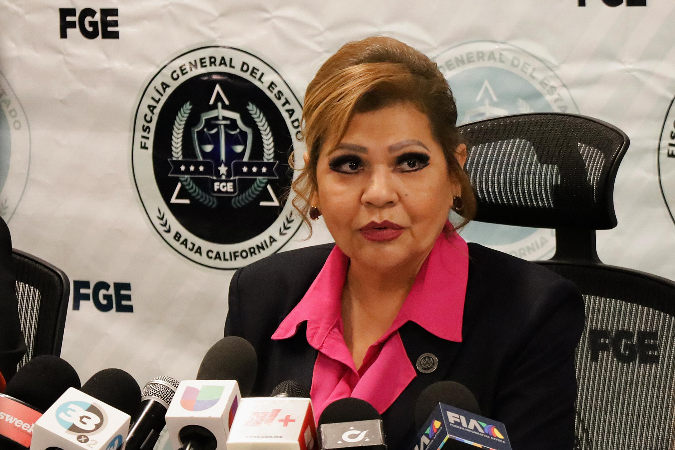 La fiscal del estado de Baja California, María Elena Andrade Ramírez dijo que tres personas han sido detenidas en relación al caso.