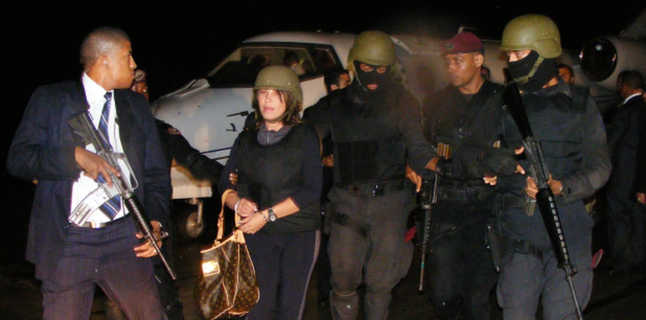 Para el 2010, la pareja del narco boricua regresó bajo extremas medidas de seguridad a la República Dominicana. (Archivo)