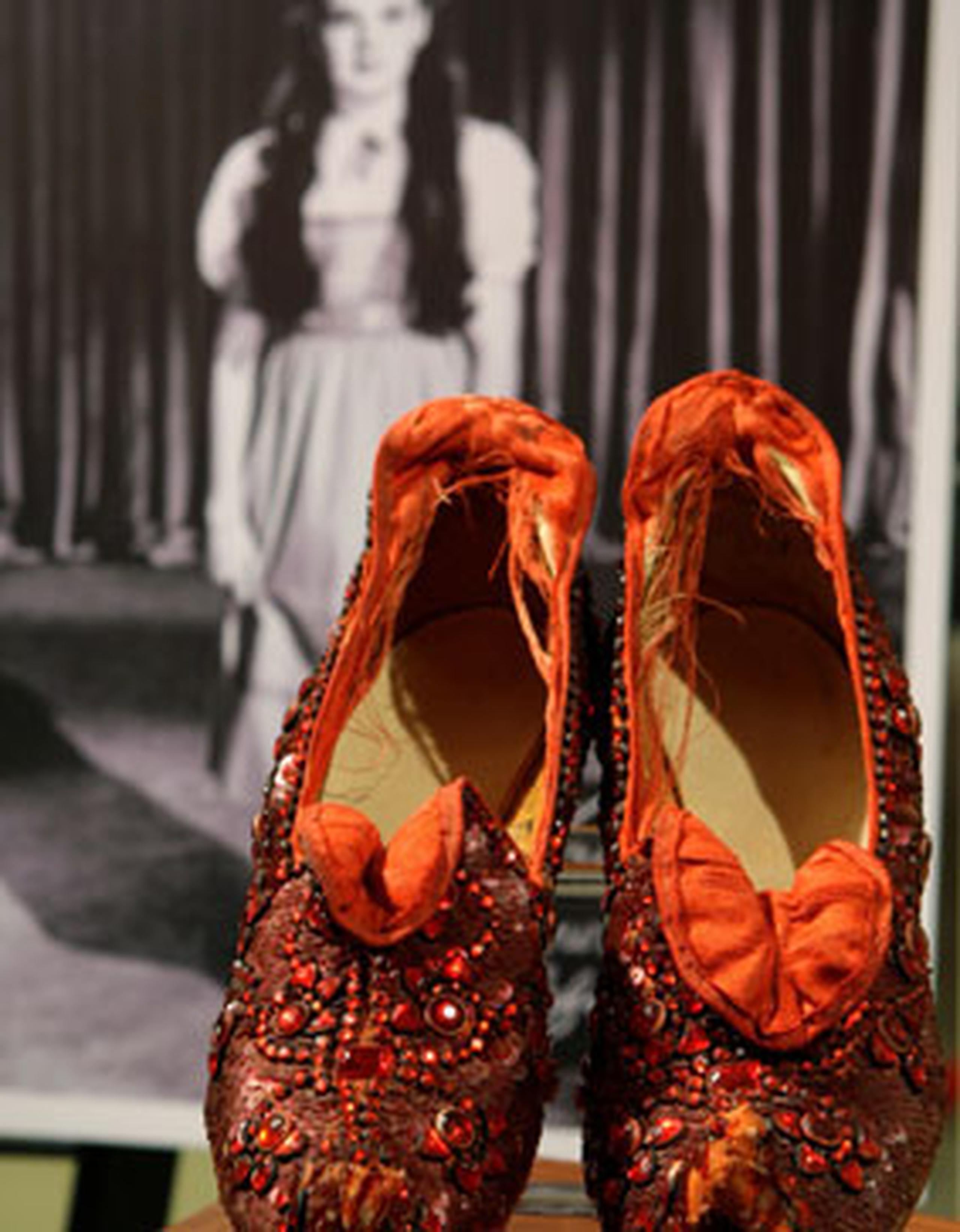 Las zapatillas de rubí de Dorothy en "El Mago de Oz" saldrán de Washington en su primer viaje internacional.(Archivo)