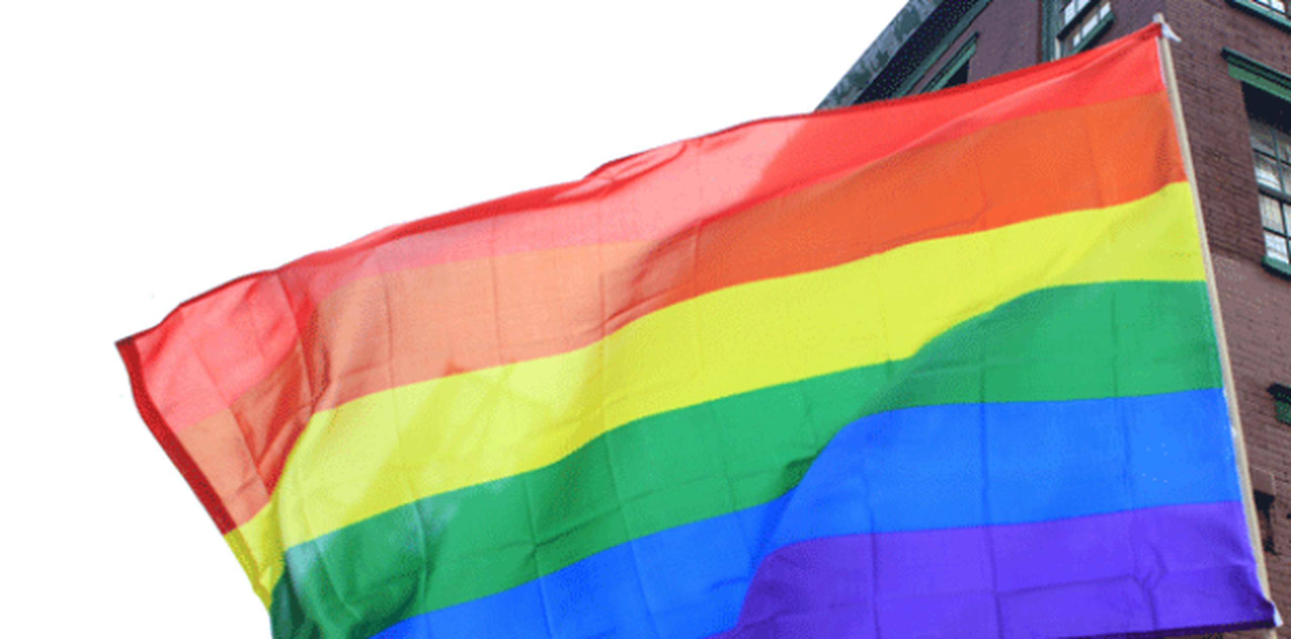 La Corte Suprema estatal ratificó su prohibición, a pesar de la orden de una corte federal de emitir licencias a gays y lesbianas. (Archivo)
