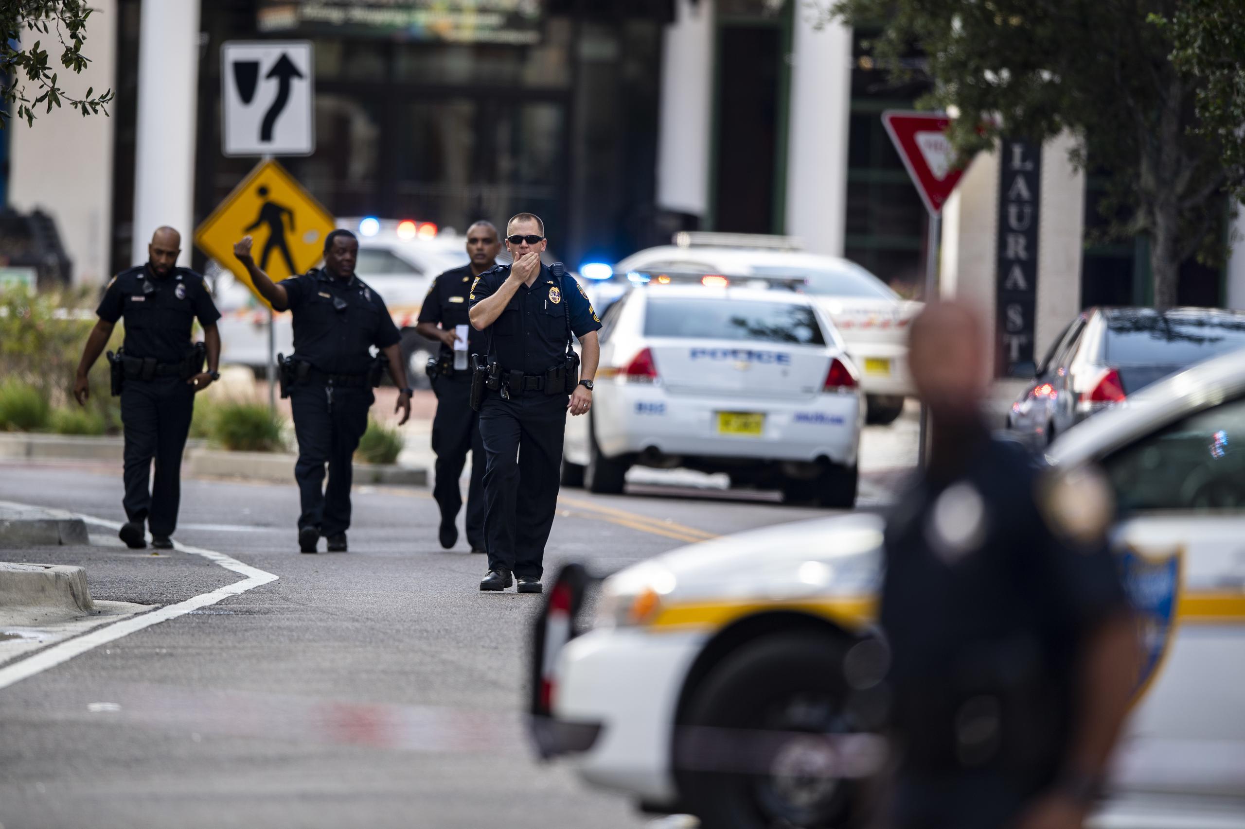 Las autoridades están investigando quién fue el autor de la llamada para advertir de la existencia de una bomba en el Capitolio de Tallahassee, ciudad en el noroeste de Florida.
