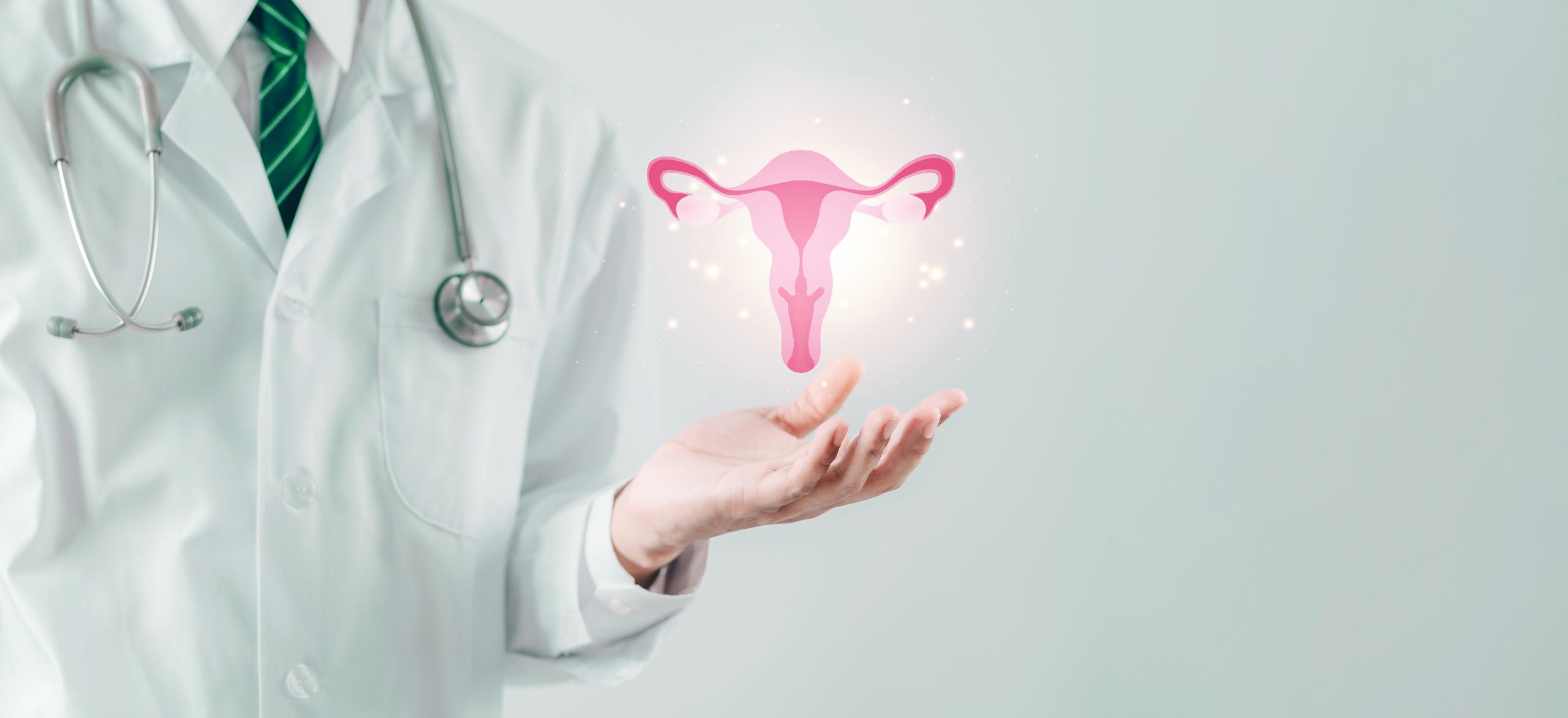 Los médicos pueden recetar diferentes tipos de medicamentos para ayudar a regular los ciclos menstruales y reducir los síntomas asociados con los ovarios poliquísticos.