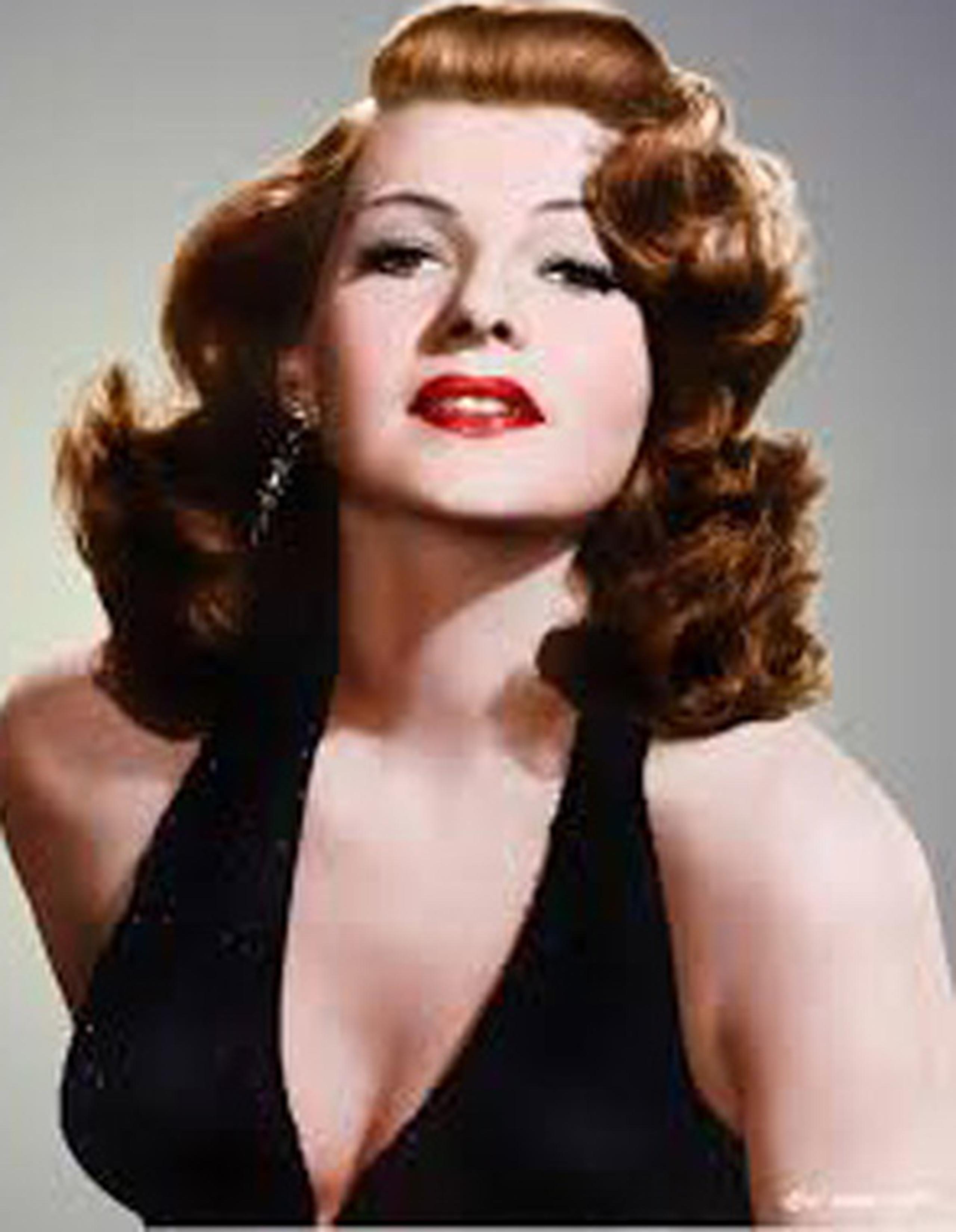 Rita Hayworth: Ella es la pelirroja por excelencia, su abundante cabellera acrecentó su fama de fogosa.